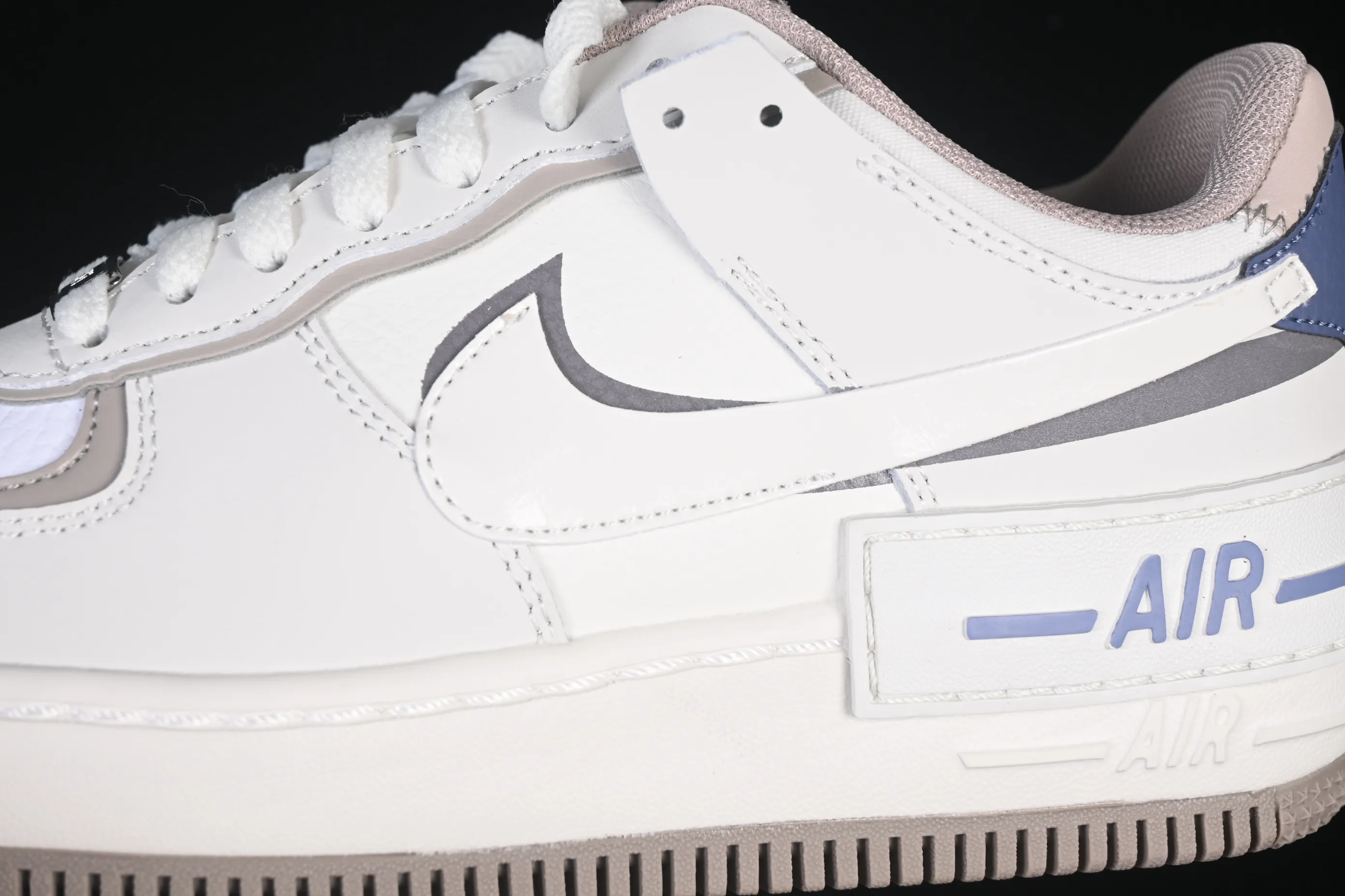 All Categories Nk Air Force 1 Air Force Series Nk Air Force 1 Shadow Air Force Lightweight Increase Nike Air Force 1 Shadow Air Force One Lightweight Increase Low Top Versatile Sneakers IO7594-101